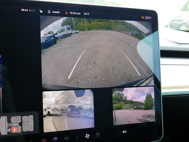 Tesla Model Y Vehicle Image 16