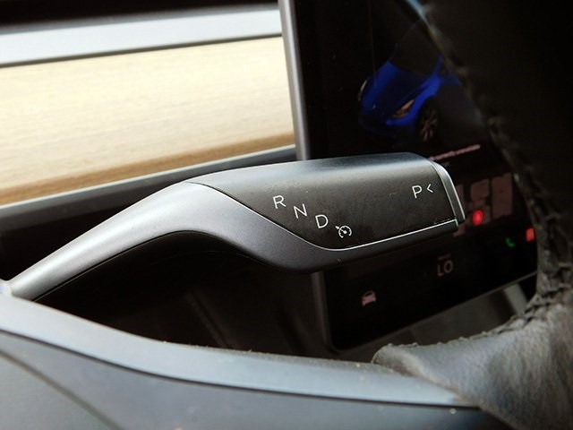 Tesla Model Y Vehicle Image 19