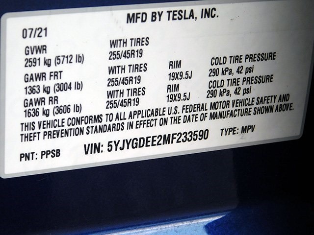 Tesla Model Y Vehicle Image 21