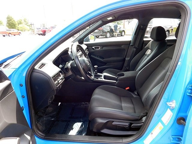 Honda Civic Hatchback Vehicle Image 13