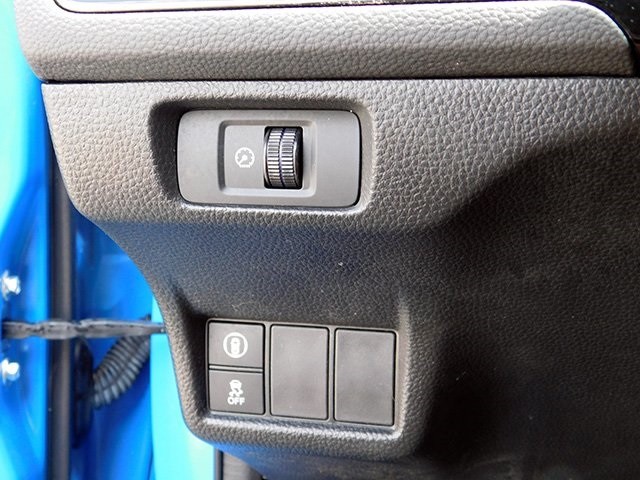 Honda Civic Hatchback Vehicle Image 23