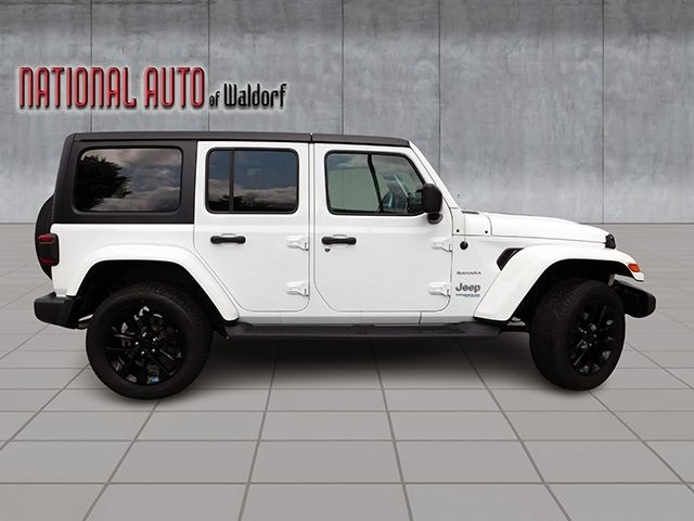Jeep Wrangler 4xe Vehicle Image 04