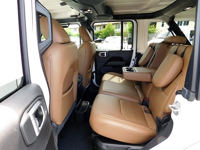 Jeep Wrangler 4xe Vehicle Image 16