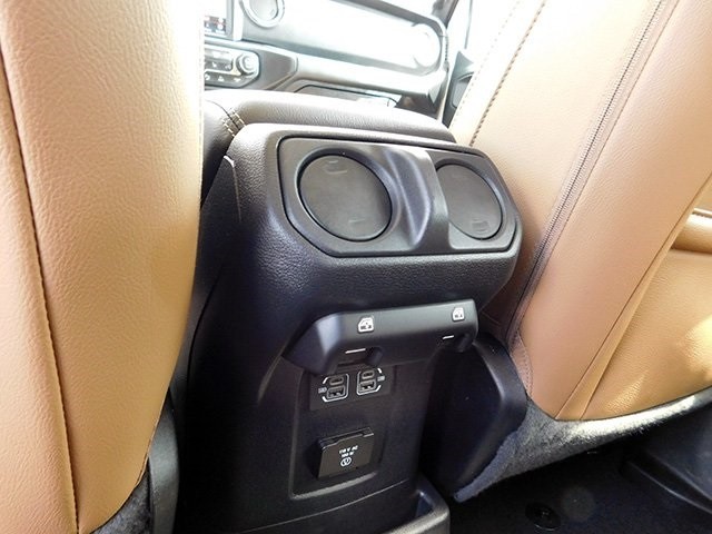 Jeep Wrangler 4xe Vehicle Image 17
