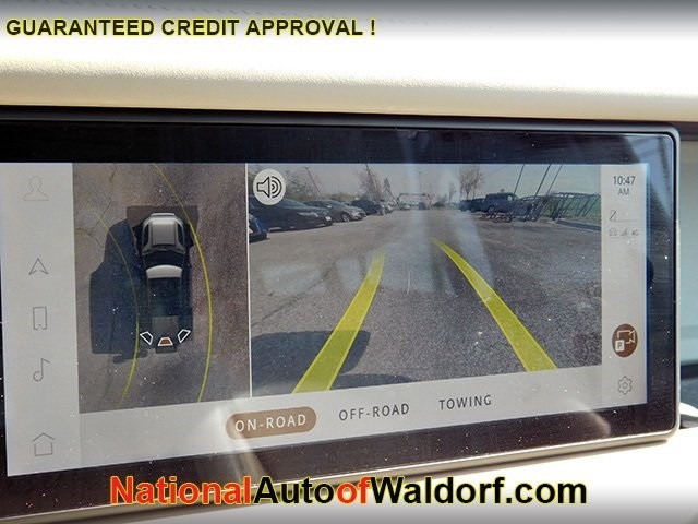 Land Rover Defender Vehicle Image 21