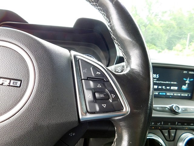 Chevrolet Camaro Vehicle Image 14