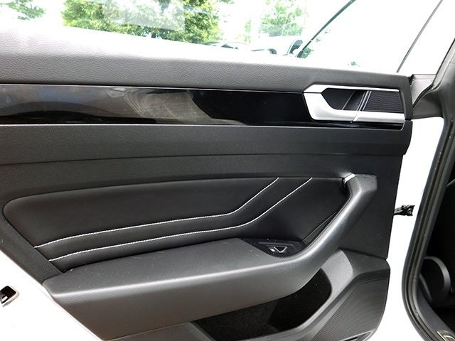 Volkswagen Arteon Vehicle Image 09
