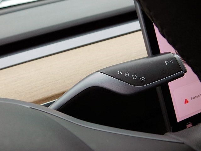 Tesla Model 3 Vehicle Image 20