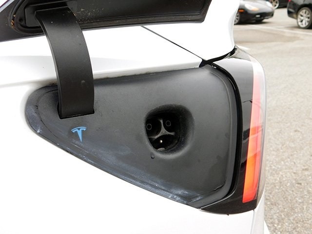 Tesla Model 3 Vehicle Image 22