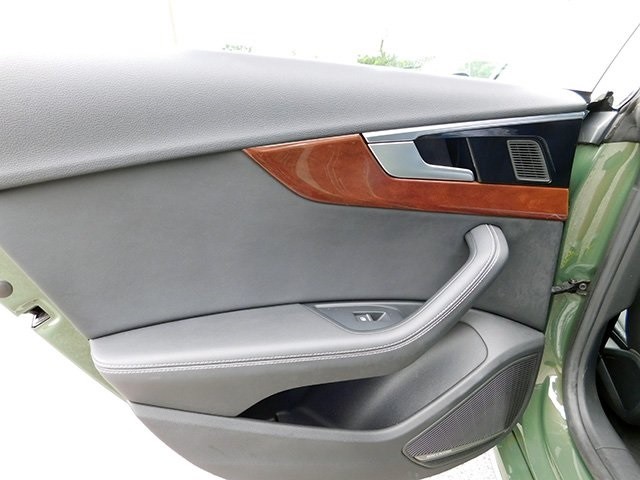 Audi A5 Sportback Vehicle Image 12