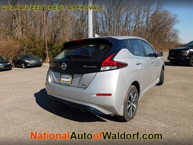 Nissan Leaf Vehicle Image 05