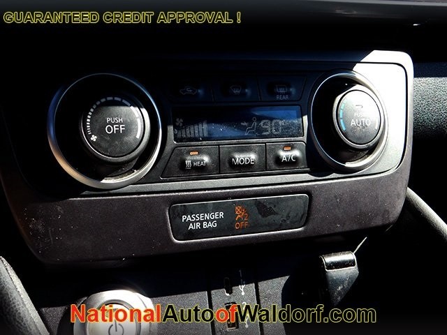 Nissan Leaf Vehicle Image 18