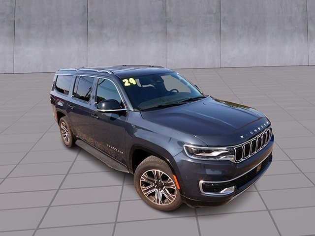 Jeep Wagoneer L Vehicle Image 02
