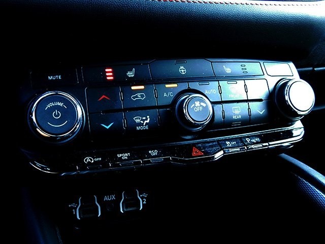 Dodge Durango Vehicle Image 18