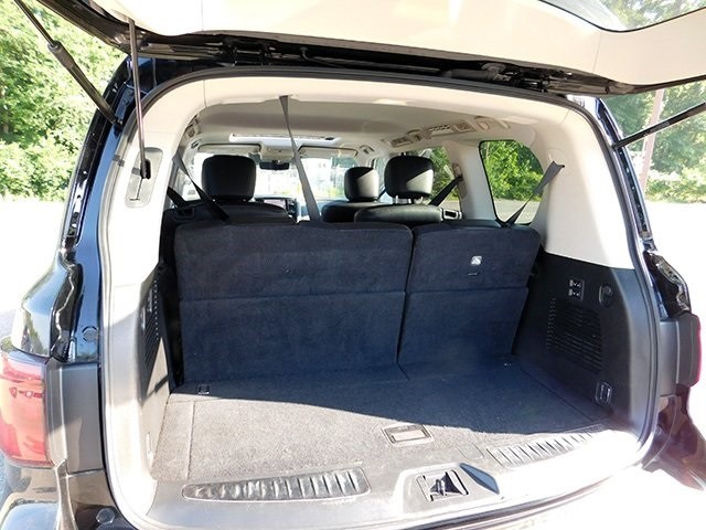 INFINITI QX80 Vehicle Image 06
