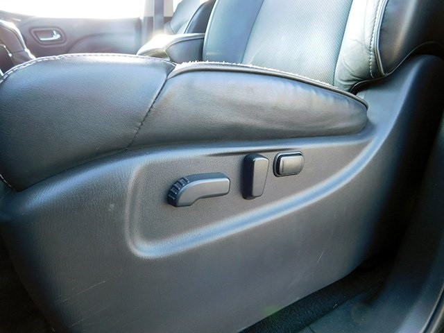INFINITI QX80 Vehicle Image 18