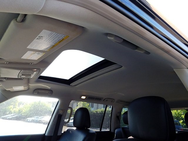 INFINITI QX80 Vehicle Image 19