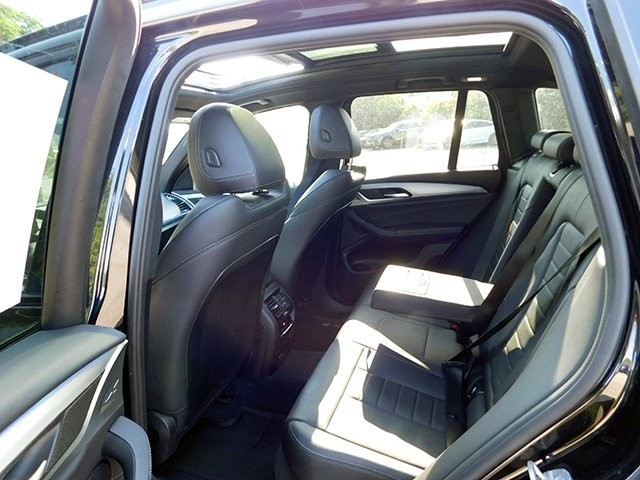 BMW X3 Vehicle Image 11