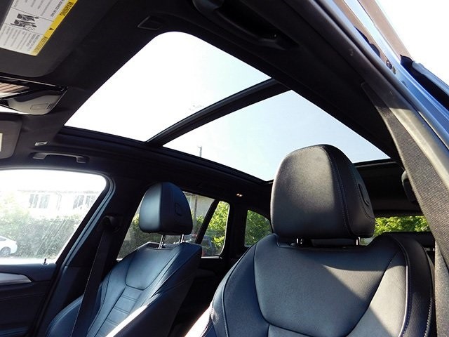BMW X3 Vehicle Image 18
