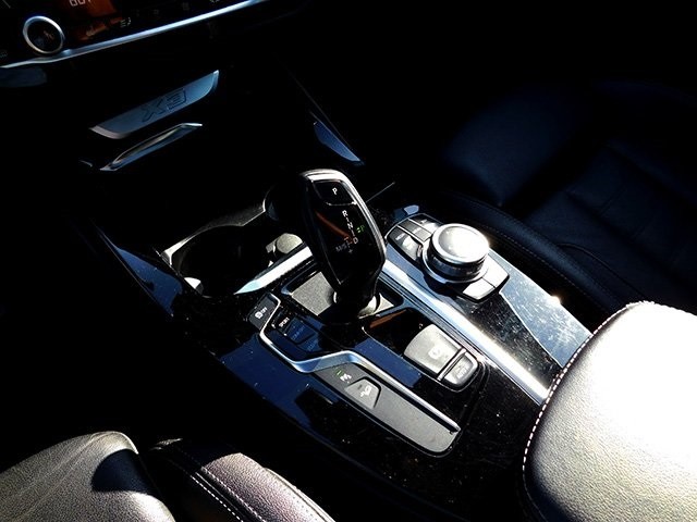 BMW X3 Vehicle Image 23