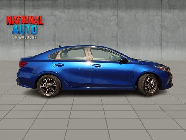 Kia Forte Vehicle Image 04
