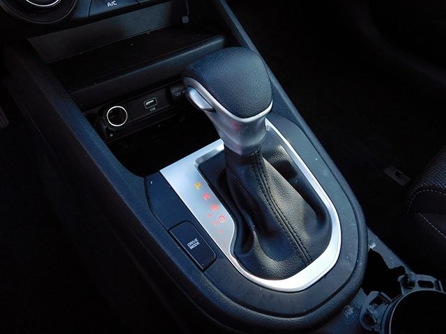 Kia Forte Vehicle Image 17