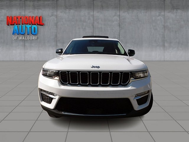 Jeep Grand Cherokee Vehicle Image 03