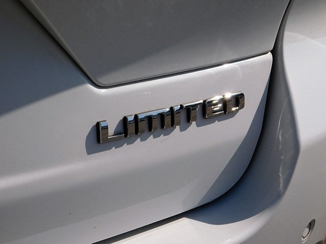 Jeep Grand Cherokee Vehicle Image 06