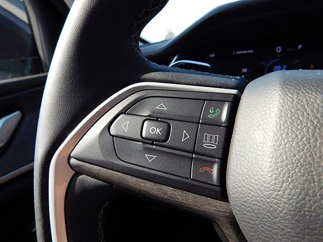 Jeep Grand Cherokee Vehicle Image 25