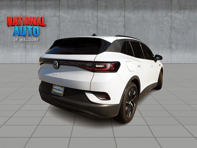 Volkswagen ID.4 Vehicle Image 05