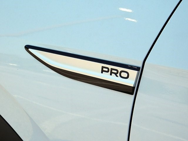 Volkswagen ID.4 Vehicle Image 12
