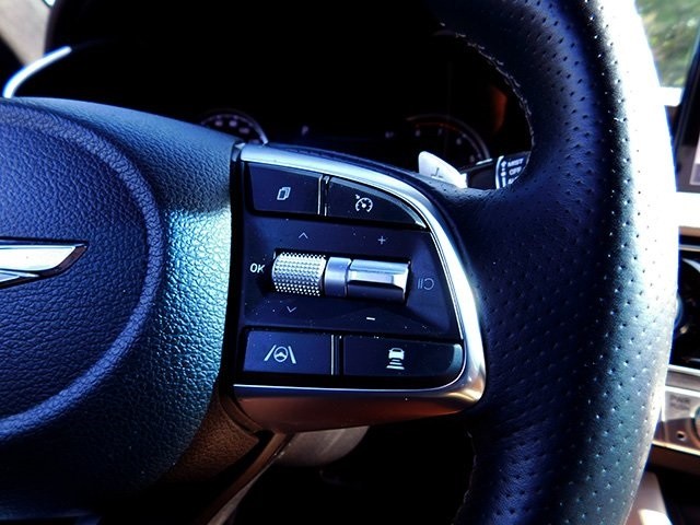 Genesis G70 Vehicle Image 24