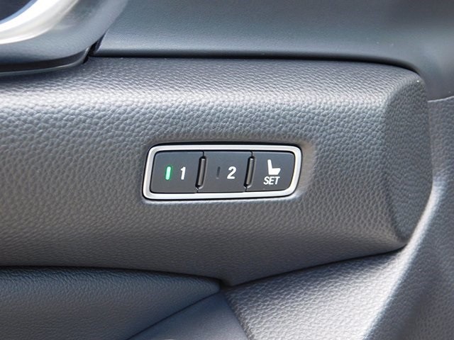 Honda Accord Hybrid Vehicle Image 15
