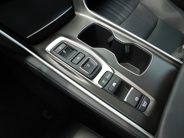 Honda Accord Hybrid Vehicle Image 22