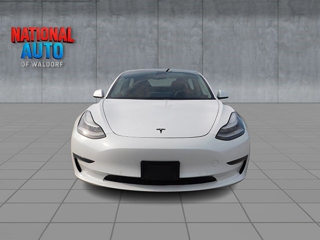 Tesla Model 3 Vehicle Image 03
