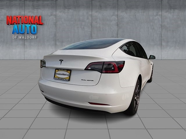 Tesla Model 3 Vehicle Image 05