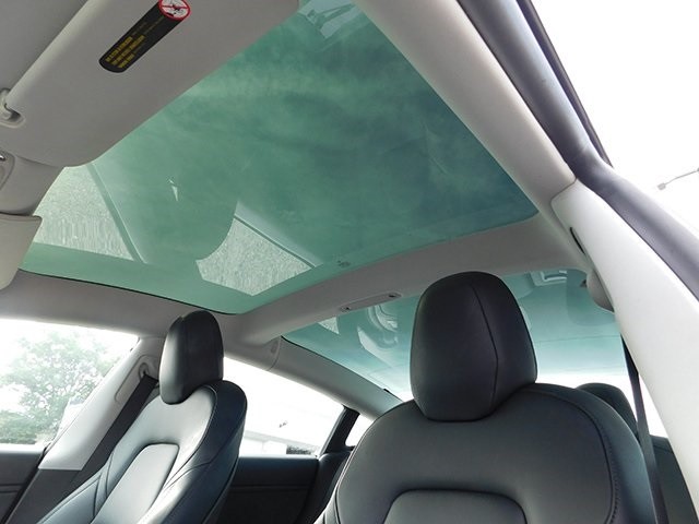 Tesla Model 3 Vehicle Image 15