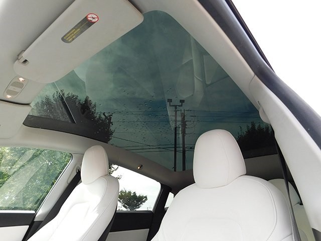 Tesla Model Y Vehicle Image 17