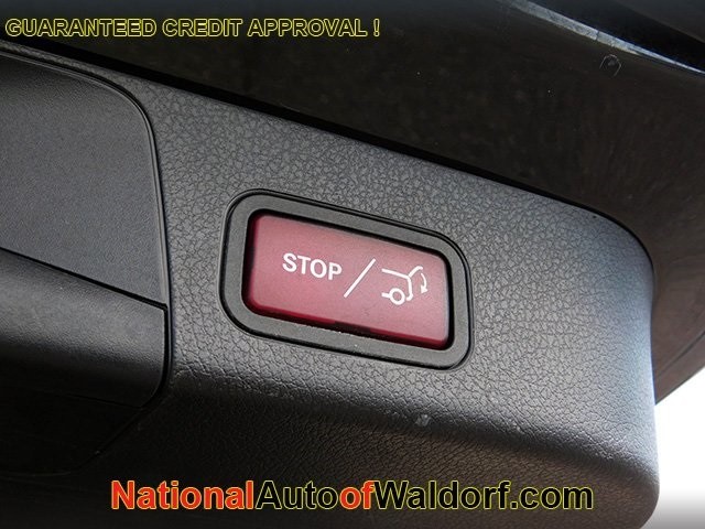 Mercedes-Benz GLB Vehicle Image 09