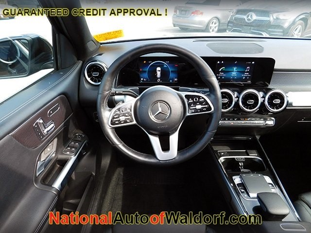 Mercedes-Benz GLB Vehicle Image 13