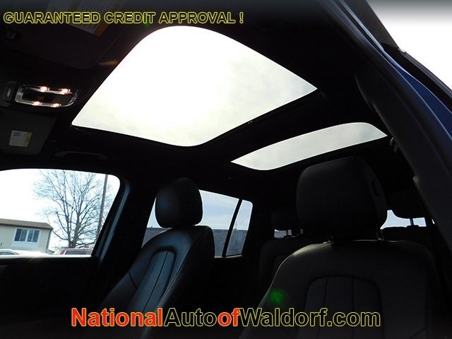 Mercedes-Benz GLB Vehicle Image 17