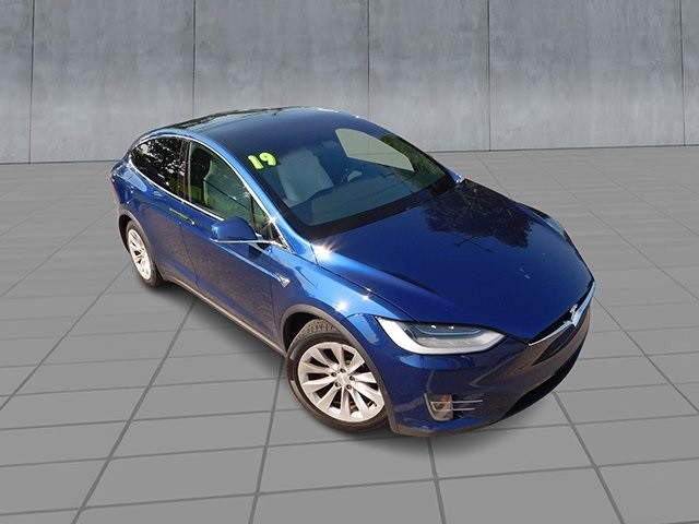 Tesla Model X Vehicle Image 05