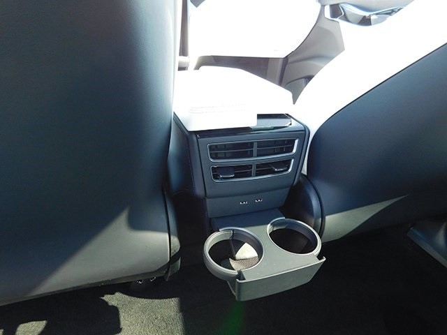 Tesla Model X Vehicle Image 12