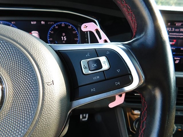 Volkswagen Jetta GLI Vehicle Image 21