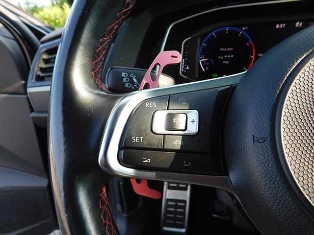 Volkswagen Jetta GLI Vehicle Image 22