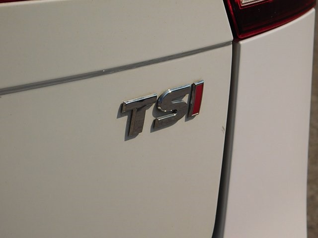 Volkswagen Tiguan Vehicle Image 04