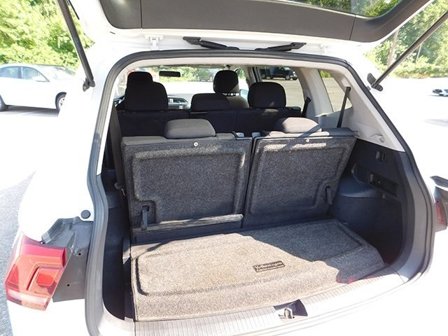 Volkswagen Tiguan Vehicle Image 05