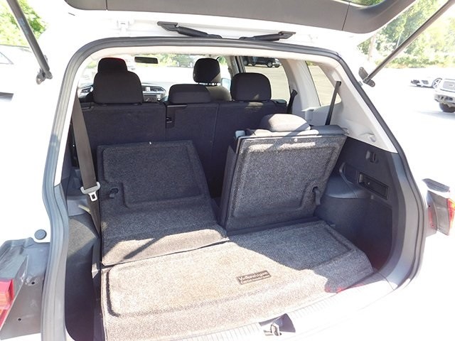 Volkswagen Tiguan Vehicle Image 06