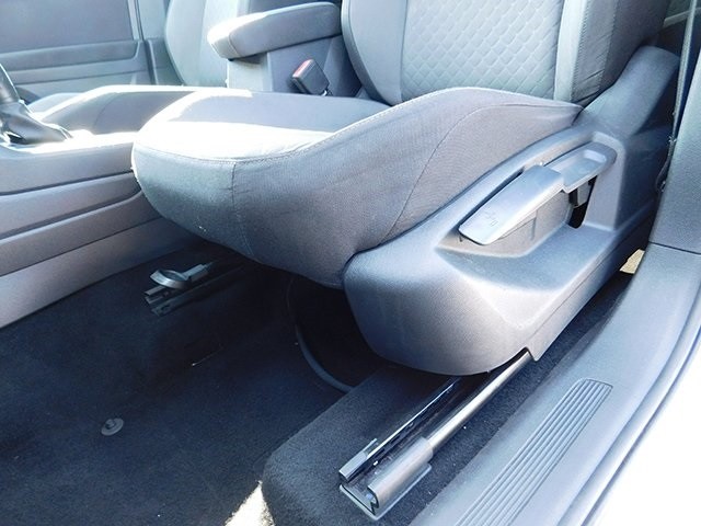 Volkswagen Tiguan Vehicle Image 13