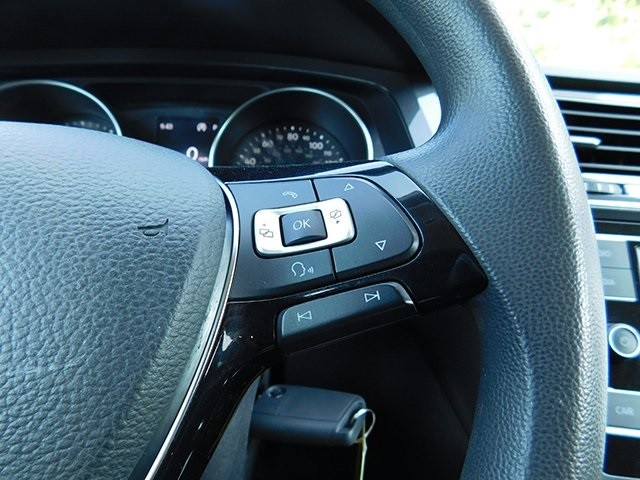 Volkswagen Tiguan Vehicle Image 18